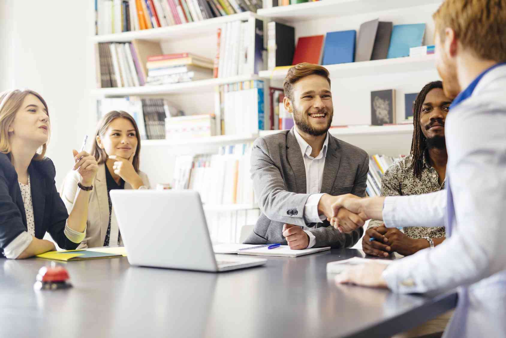 Imagen destacada: La importancia del servicio al cliente en la actualidad