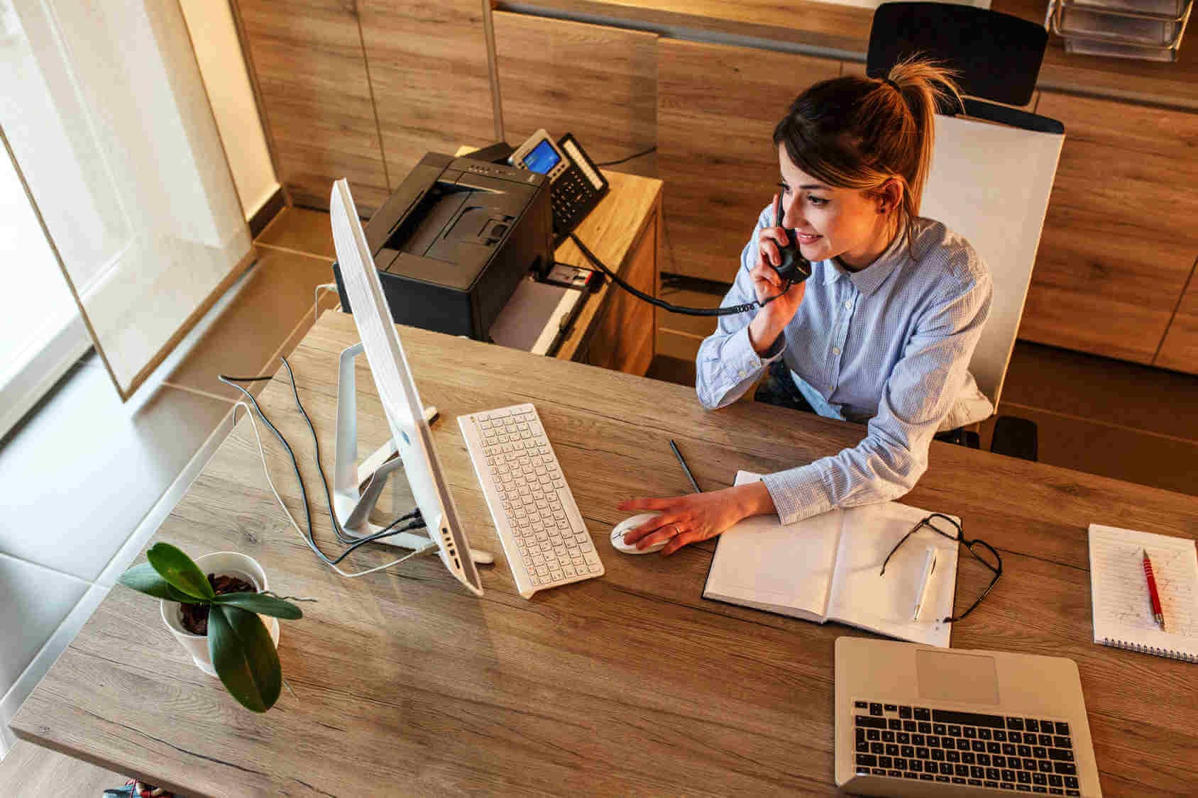 Imagen destacada: Métodos de venta: Venta a distancia ¿Cómo utilizarla en tu empresa?